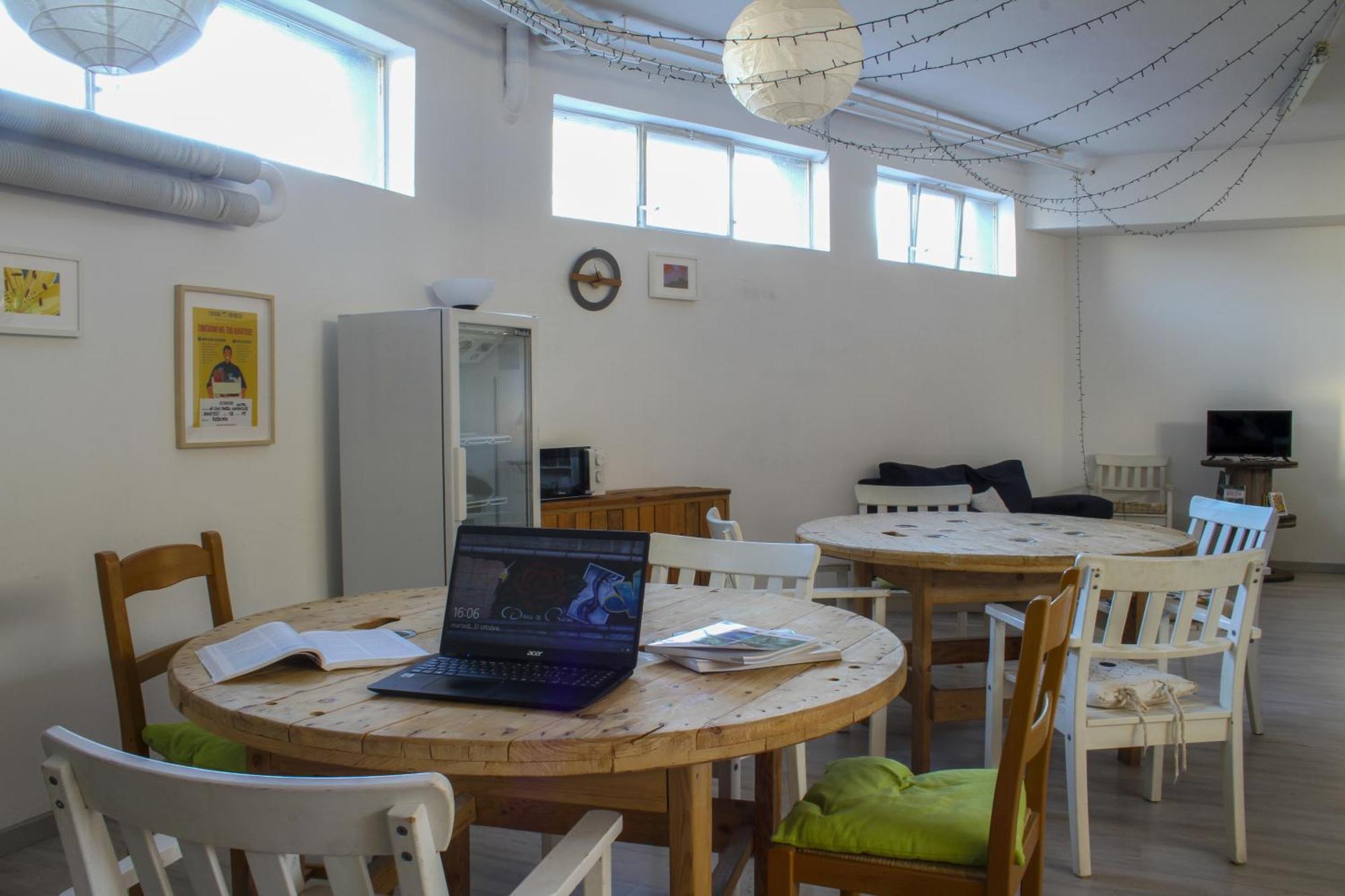 La Cordata Accommodation - Woodhouse Bike Hotel チニゼッロ・バルサモ エクステリア 写真